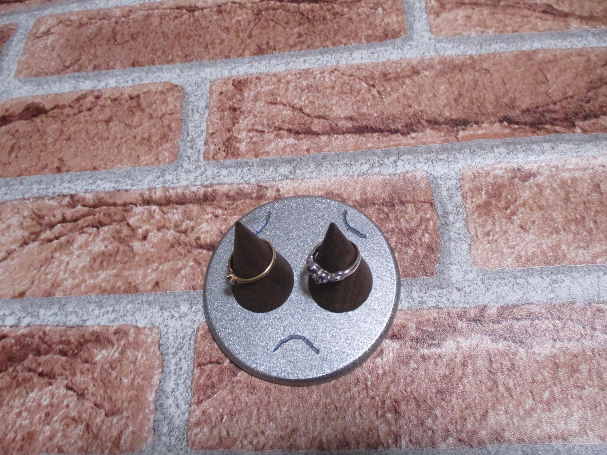 クリスマス　リングスタンド　かわいいぴえん風リングスタンド　小2つ木製リングスタンド(リングスタンド固定してません)