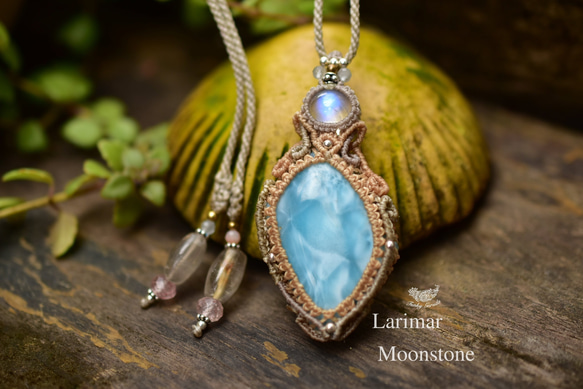 Moonlight and Waves Larimar 月光石花邊項鍊 792 第1張的照片