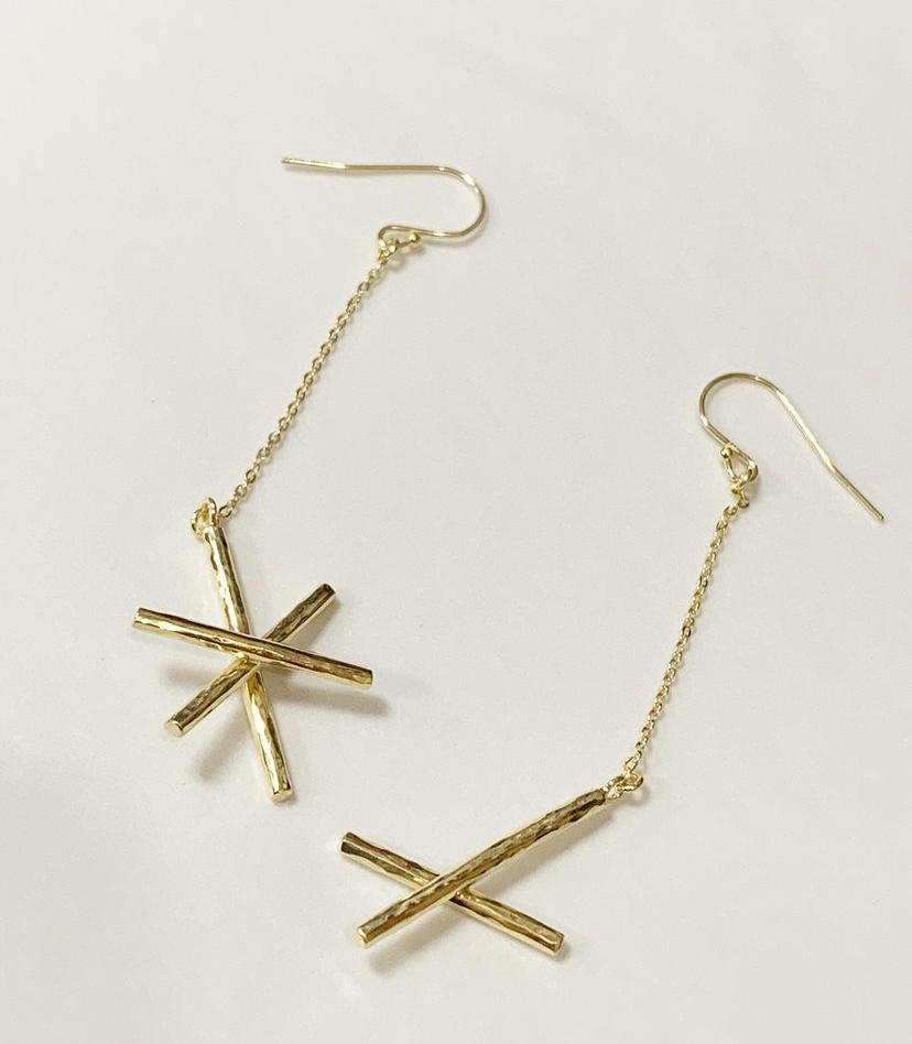 小枝のボリュームチェーンピアス/イヤリング(受注制作)