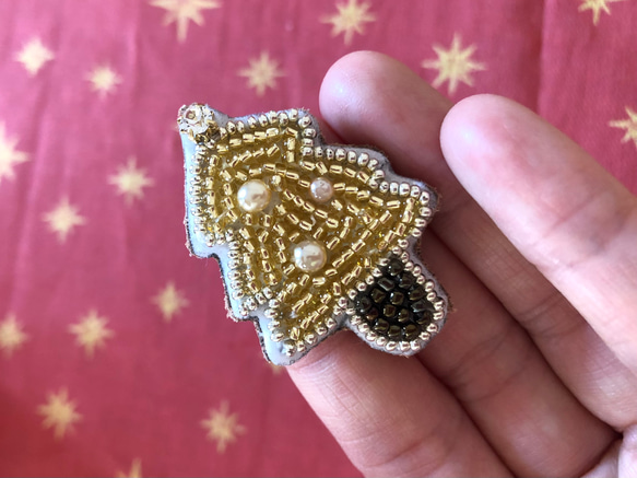 ビーズ刺繍のブローチ☆ツリー ブローチ COCO 通販 15023385｜Creema