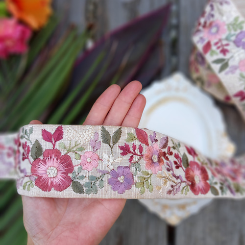 インド刺繍リボン no.187 (25cm・グラデーション刺繍・ボタニカル刺繍