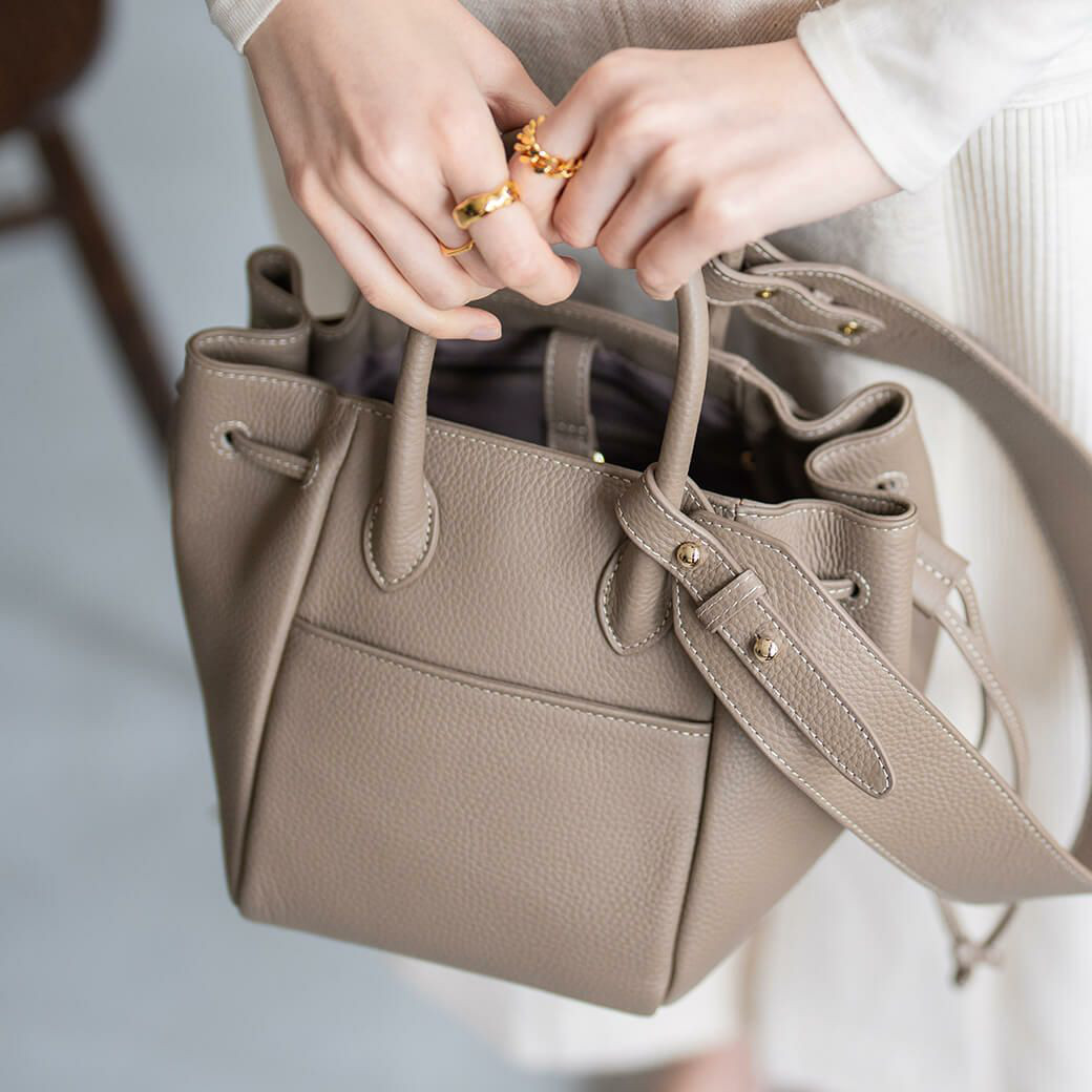 GIANNI CHIARINI ジャンニキアリーニ ジャンニキャリーニ バッグ