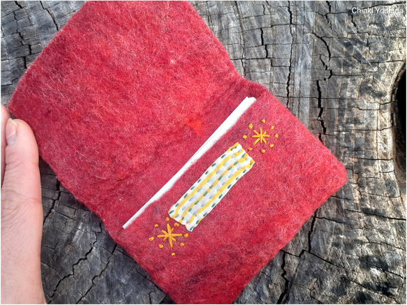 カードケース・名刺入れ　太陽に飛ぶとり　～羊毛フェルト　インド綿　ブロックプリント　刺繍　パッチワーク 5枚目の画像