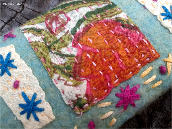 カードケース・名刺入れ　南の国の花　～羊毛フェルト　インド綿　ブロックプリント　刺繍　パッチワーク 2枚目の画像