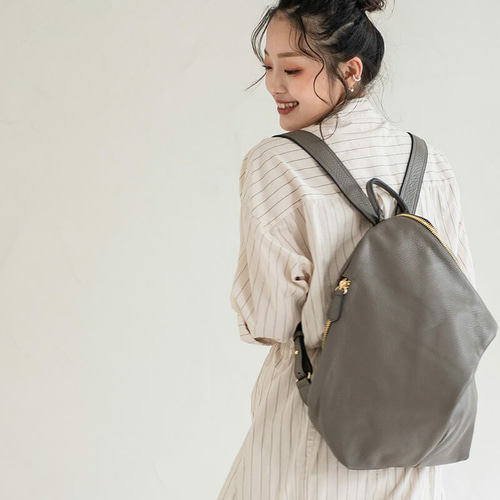 【美品】HAYNI リュック ゴールド金具 HAYNI リュック レディース ナイロン「Nylon Alba ナイロン