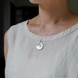 Feijoa leaf stone necklace (round) [P074SV(ST)] 3枚目の画像