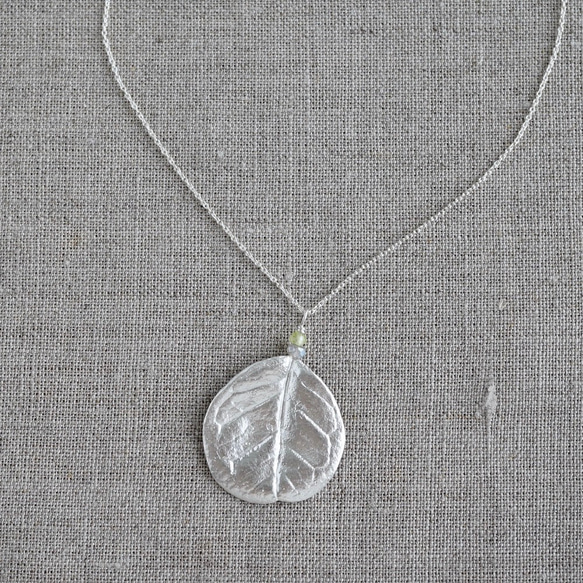 Feijoa leaf stone necklace (round) [P074SV(ST)] 6枚目の画像