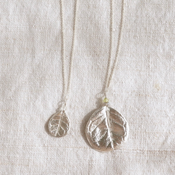 Feijoa leaf stone necklace (round) [P074SV(ST)] 7枚目の画像