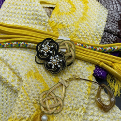 0946アレンジ帯揚5点セット 総絞り　半襟・帯留め・根付・絹帯締め 2枚目の画像