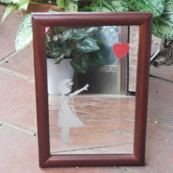 バンクシー　BANKSY　風船と少女　鏡面彫刻　スタンド 2枚目の画像