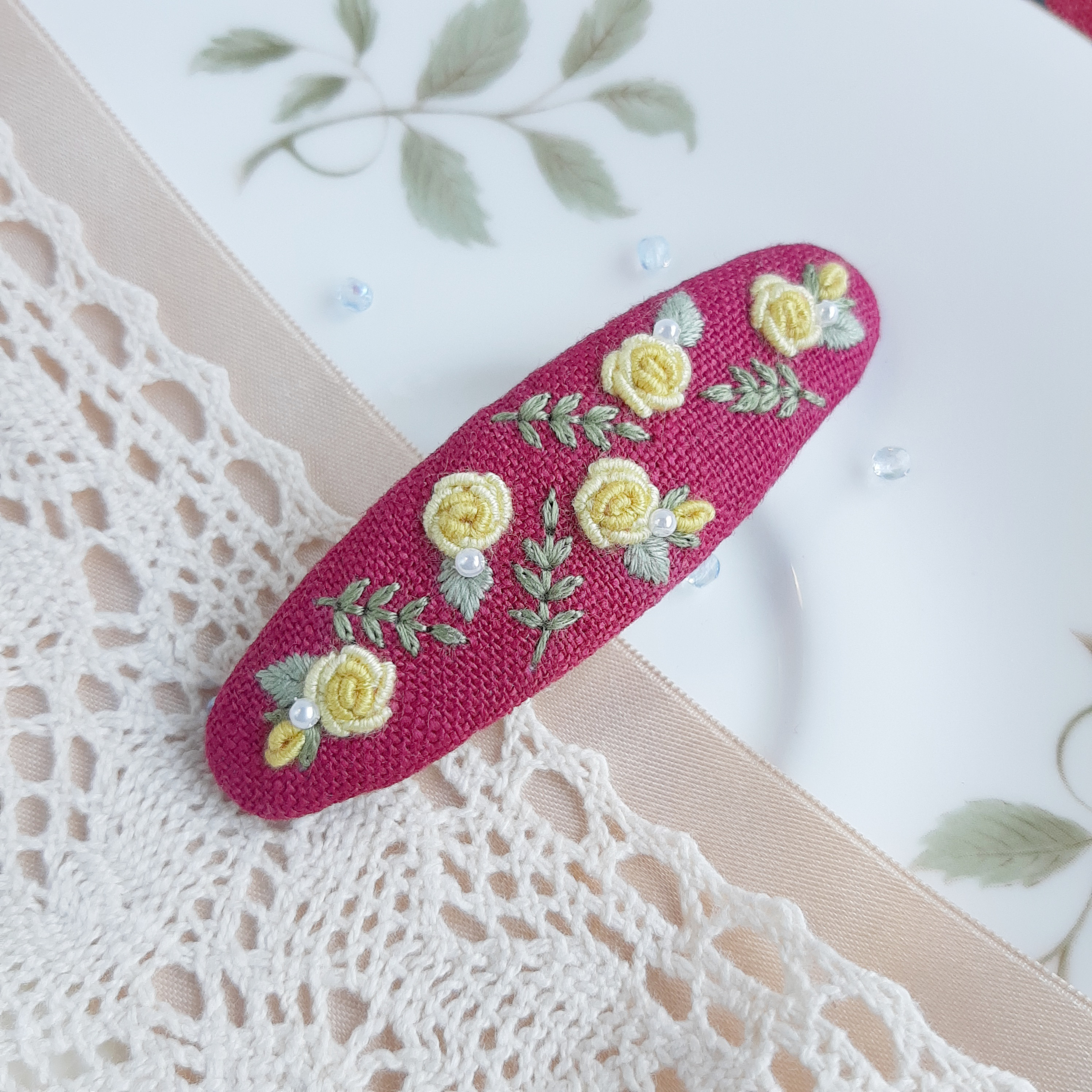大人可愛い yellow rose 刺繍パッチンピン 薔薇刺繍パッチンピン