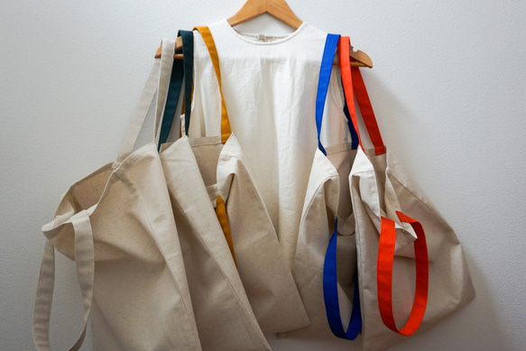 持ち手カラーが選べる綿麻キャンバスのトートバッグ｜エコバッグ｜【送料無料】 1枚目の画像