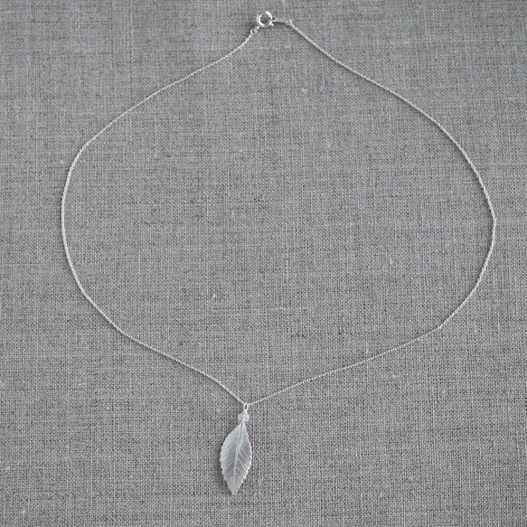 Elm leaf stone necklace (small) [P082SV(ST)] 4枚目の画像