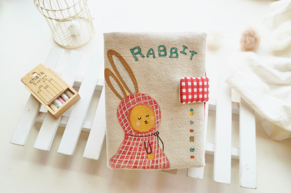手繪紅斗篷小兔兔寶寶手冊套 第1張的照片