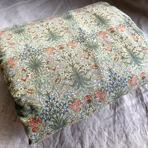 モリスの大判ブランケット ヒヤシンス グリーン 公園 膝掛け