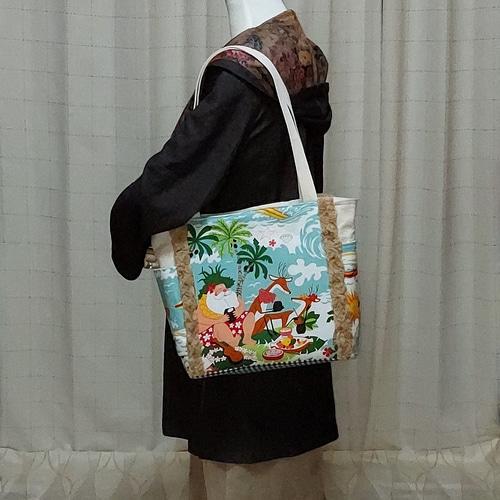 クリスマス】リバーシブルトートバッグ サンタ＆トナカイ柄 サマー