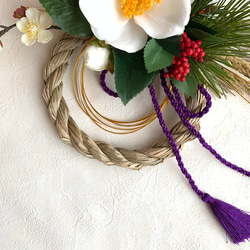 白の椿のお正月飾りＭサイズ　♯お正月飾り　♯しめ縄　♯しめ縄飾り 4枚目の画像