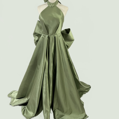 ホルターネック パーティードレス ふっくら柔らかなバックリボン 光沢  