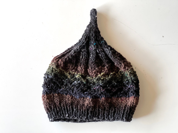 １点限定！　新作！野呂英作毛糸使用どんぐりニット帽子　手編み　ブラックブラウングラデーション 1枚目の画像
