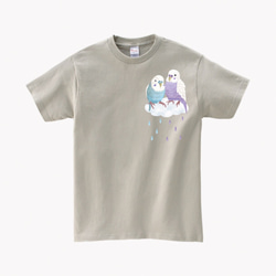 オリジナルイラスト 女の子と子供 かわいい 雲 雨粒 ピンク ブルー ピンク パープル ペット 鳥 グレー Tシャツ 1枚目の画像