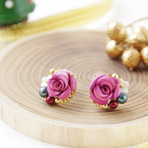 手染めレザー＊ピンクのバラのピアス/イヤリング【特集掲載】 ピアス