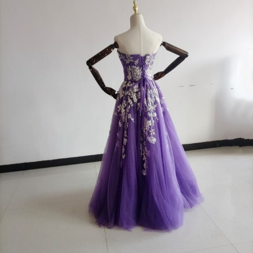 輝きな光彩を放つ カラードレス パープル キラキラチュール 美しい花  