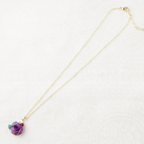 手染めレザー＊紫のバラのネックレス ネックレス・ペンダント アトリエ