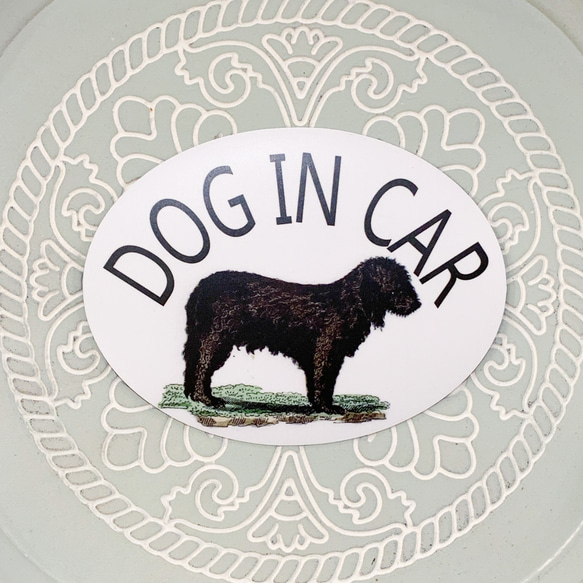 車用　ステッカー　dog in car 「いぬ」 犬　黒い犬　ドッグインカー　シールタイプ　　ペット　乗っています 1枚目の画像