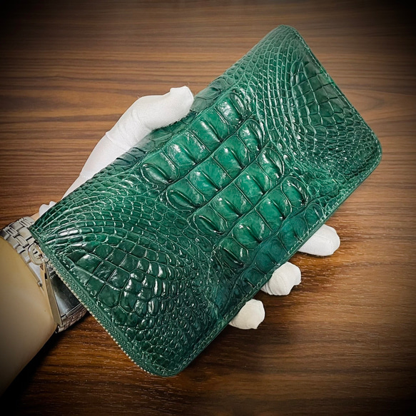 鱷魚男士錢包長款錢包大容量21卡後腦袋綠色綠色鱷魚皮正品附證書 第2張的照片