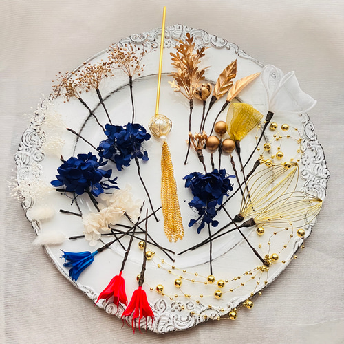 揺れる大ぶりパールタッセル簪&エジプトブルー紫陽花 ゴールドかすみ草  