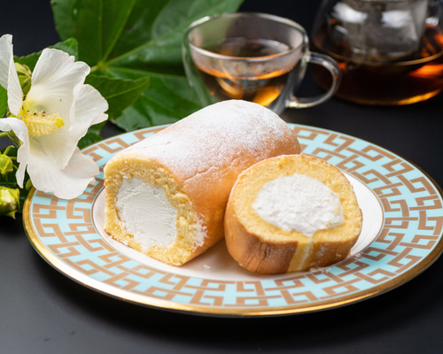 ロールケーキ15cm 和菓子 菓匠 鈴屋将経銀閣寺本店 通販 15027609