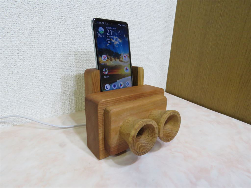 スマホスタンド角型　ラッパー　ケース付きでも対応可