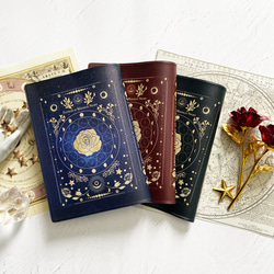 架空の洋書 "月夜の花" 12星座とアンティークフラワーの本 ブックカバー（ブラック）・手帳カバー（A6） 10枚目の画像
