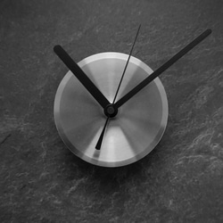 ミニマル壁掛け時計 シルバー/ブラック スタイリッシュ/モダン/新生活