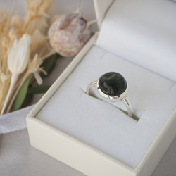 Seraphinite ring -セラフィナイト 彫金 天然石リング アクセサリー シンプルリング ジュエリー- 6枚目の画像