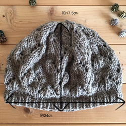 透かし編みのベレー帽 3枚目の画像