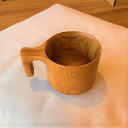 【☆人気です】たっぷり入る 木製マグカップ　wooden mag　銀杏　0049 3枚目の画像