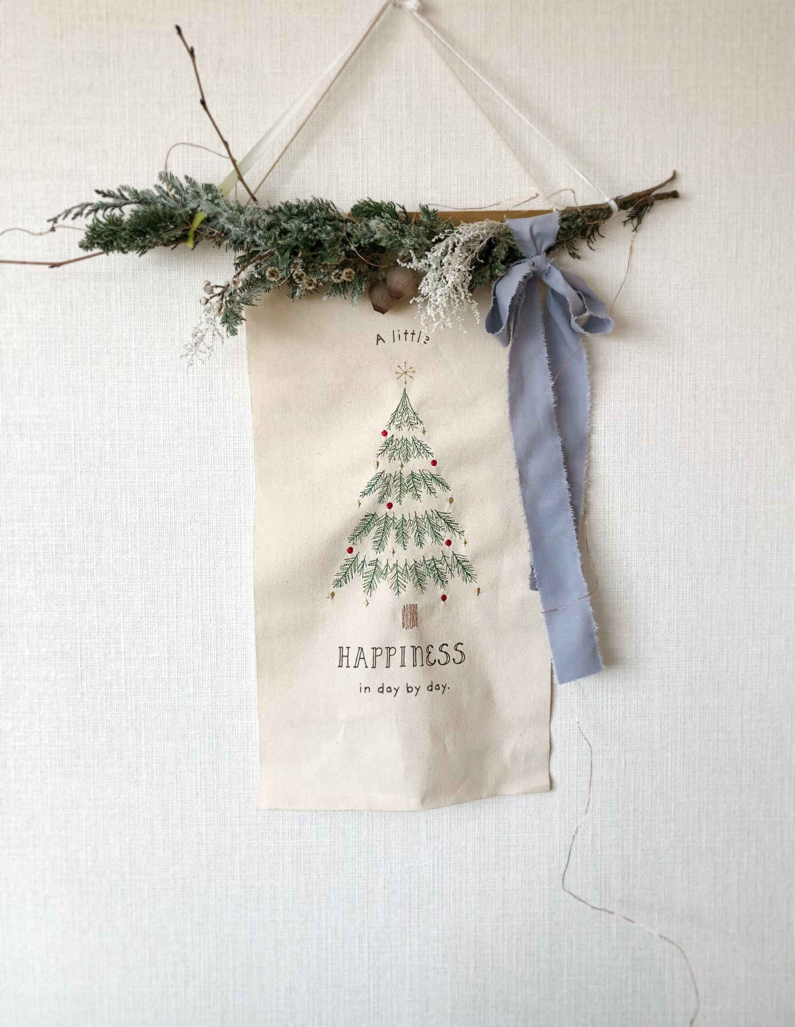 ヒバのスワッグ　クリスマスツリータペストリー