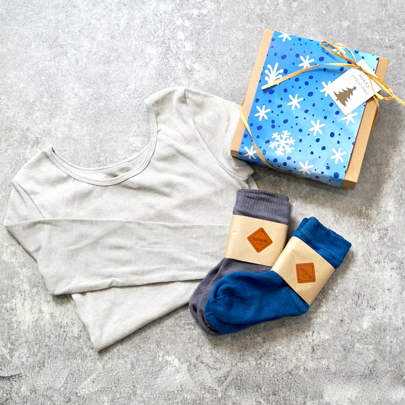 聖誕禮物3件套裝（含包裝盒）/ 9袖羅紋內料+超保暖襪（灰色、藍色） 第1張的照片