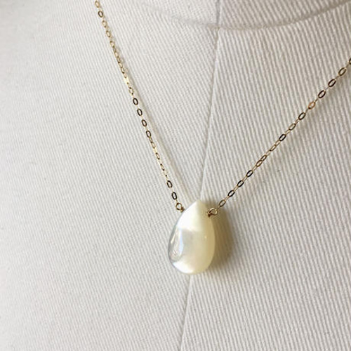 K10】白蝶貝 1粒ネックレス 10CNA-005 ネックレス・ペンダント carob  