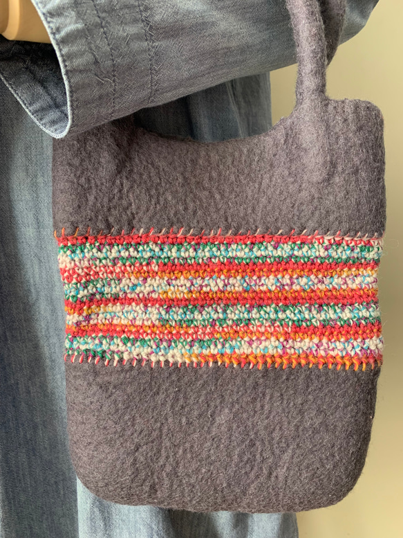 毛糸の編み込み柄の羊毛バック（モーブパープル） 3枚目の画像