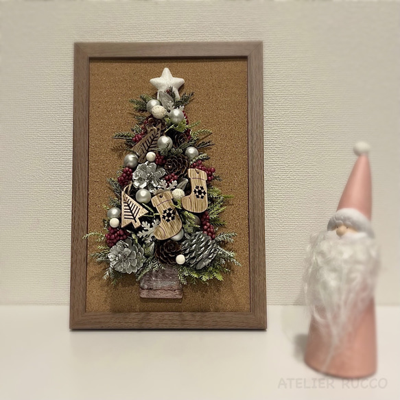 ピセア苗木（モンゴメリ-）クリスマスツリー（インテリア用） クリスマスツリーの壁飾り（シルバー・ピンク系）No.4 アート