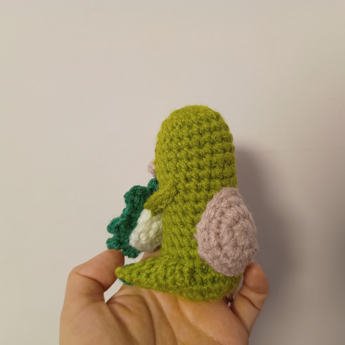 河童とマンドラゴラ あみぐるみ（ナス科？ マンドレイク？ 妖怪