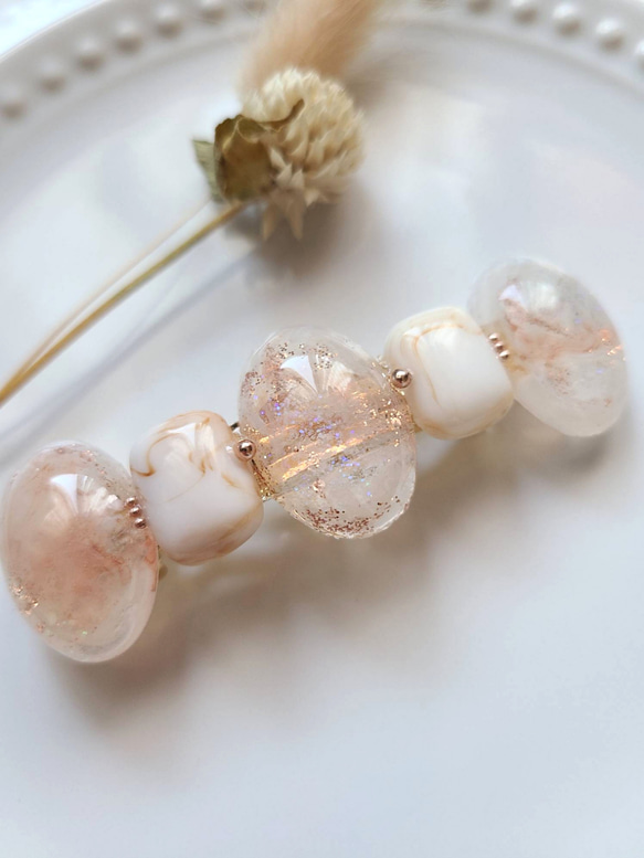 ボタニカルなヘアゴム✿ハンドメイド レジン ベージュ ゴールド