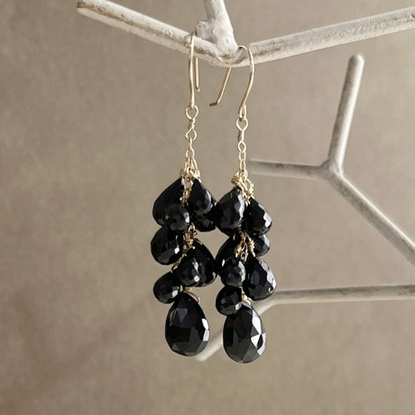 【K10】ブラックスピネル ロングフリンジピアス /イヤリング 22BP-003