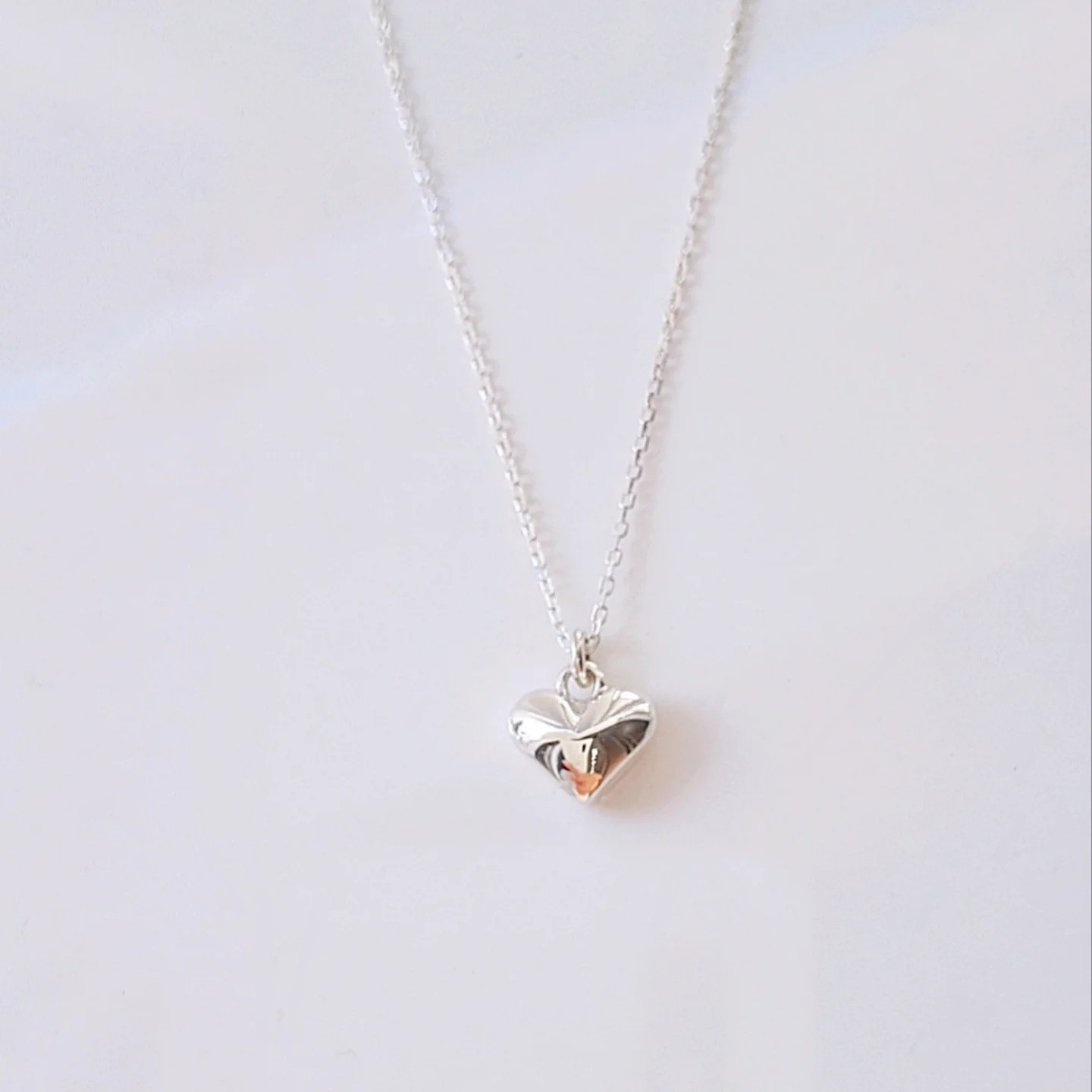 【ハートネックレス】小さなハート  シルバーハート プレゼント 華奢ネックレス