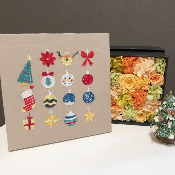 【70％OFF】 受注制作】手刺繍クリスマスファブリックパネル✳︎名入れ無料 ウェルカムボード
