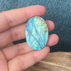 リーフカービング グリーングラデーション ラブラドライト ルース 33 天然石 11枚目の画像