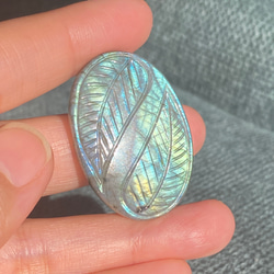 リーフカービング グリーングラデーション ラブラドライト ルース 33 天然石 19枚目の画像