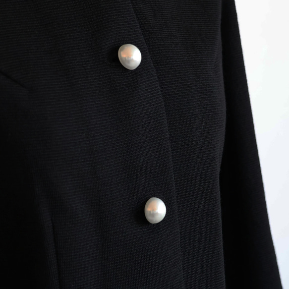 【クラシカルな雰囲気！】エアーウール パールボタン付き ファー衿ジャケット【ブラック】 10枚目の画像